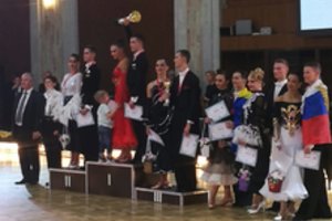 Įtampos kupinas turnyras jauniesiems šokėjams baigėsi Europos čempionato finalu