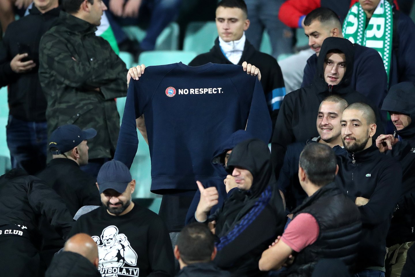 Bulgarijos futbolo sirgalių išsišokimas sulaukė rimtos tiek šalies, tiek ir UEFA reakcijos ir kritikos.<br>AFP/Scanpix nuotr.