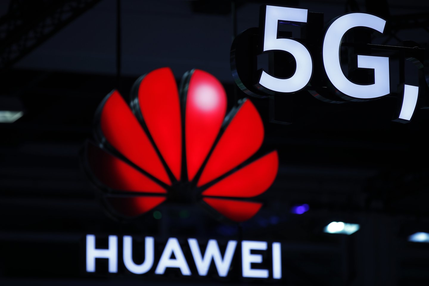  Vokietija nedraus Kinijos technologijų milžinei „Huawei“ diegti naujos kartos 5G ryšio šalyje.<br> AFP / Scanpix nuotr.