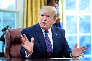 D. Trumpas neigia uždegęs žalią šviesą Turkijos puolimui Sirijoje