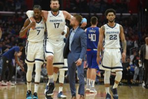 „Grizzlies“ be Jono Valančiūno patiesė „Thunder“