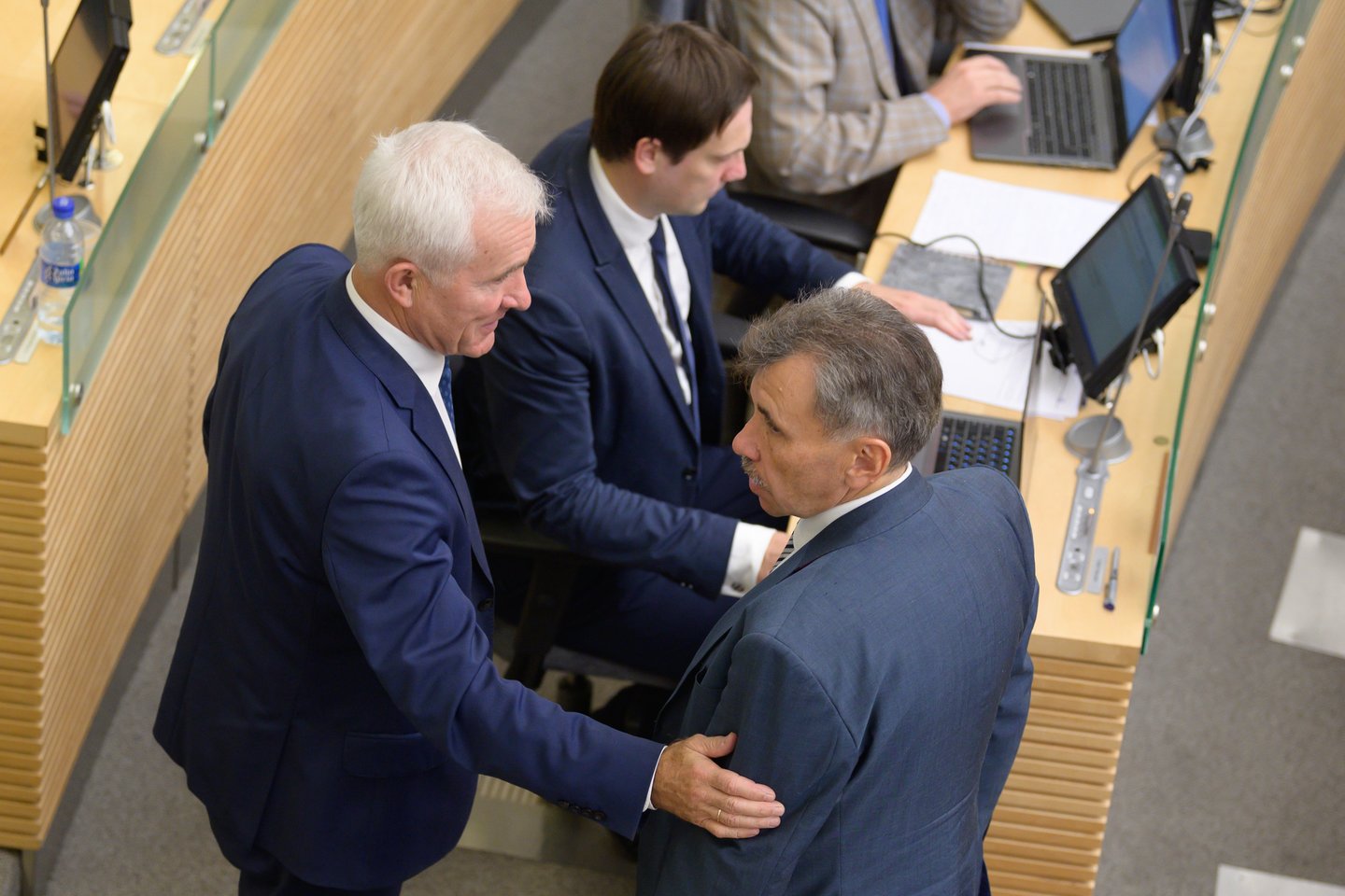 R.Karbauskis aiškino, kad Seimo sprendimai yra aukščiau už valdybos.<br>V.Skaraičio nuotr.