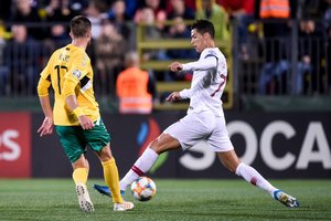 Serbų pažadas lietuvių futbolininkams – pusė milijono už tašką Portugalijoje