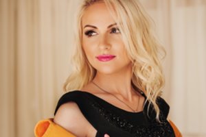 Mano kolegė unikali – kai prasižioja, noriu tik muštis