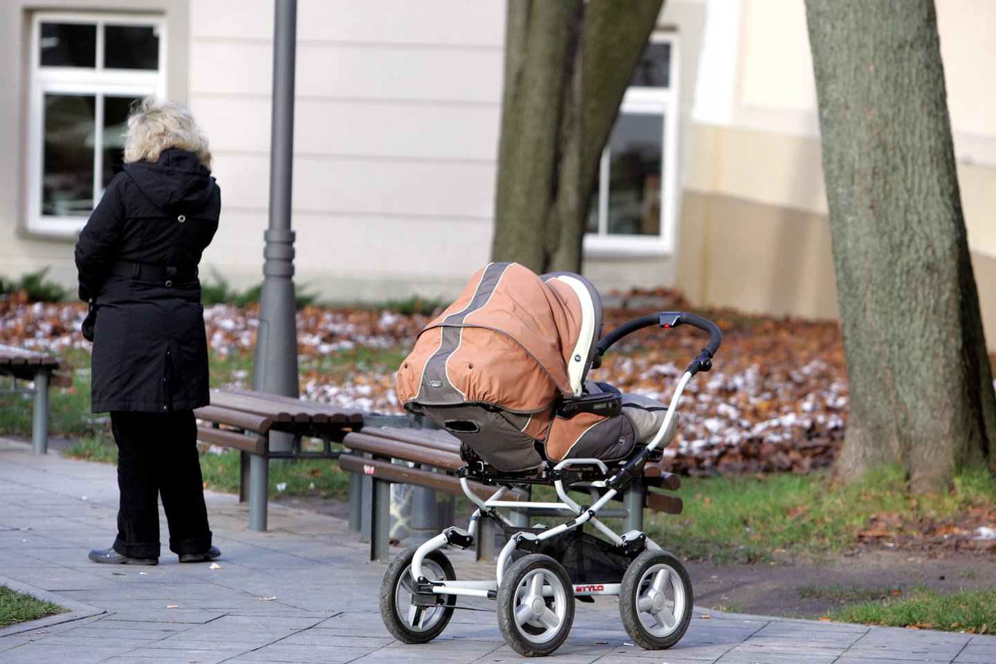Klaipėdos apylinkės teismą pasiekė dar negirdėta byla – bus teisiama motina, kuri girta pagimdė girtutėlį kūdikį. <br>V.Balkūno asociatyvi nuotr.