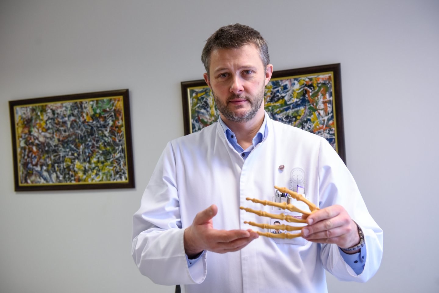 Nerijus Jakutis, VUL Santaros klinukų plastinės ir rekonstrukcinės chirurgijos skyriaus vedėjas.<br>D.Umbraso nuotr.