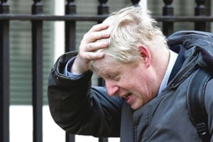 Dėl „Brexit“ – suirutė Jungtinėje Karalystėje ir B. Johnsono galvoje: Briuseliui išsiuntė du skirtingus laiškus