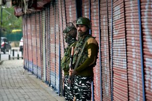 Kašmyro pasienyje per susišaudymą žuvo devyni žmonės