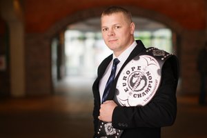 Seimūno K. Smirnovo klystkeliai: artimieji maudosi valstybės piniguose, išlindo pokalbis, peržengęs visas ribas