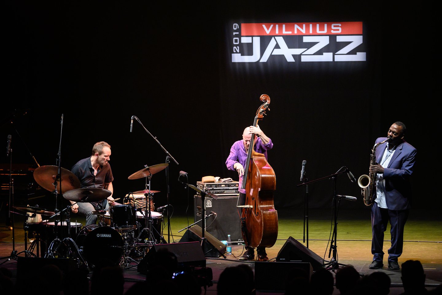  Lankstumu garsėjantis JAV saksofonininkas D.Murray'us (dešinėje) šį kartą susidėjo su „free“ džiazo monstrais iš trio  „The Thing“  – P.Nilssenu-Love ir I.H.Flatenu.  <br> V.Skaraičio nuotr.