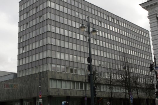 Seime kelią skinasi idėja apmokestinti valstybės ir savivaldybių NT