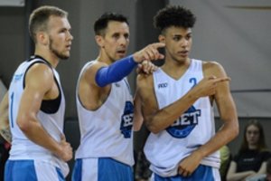 Dar kartą „Šilutę“ įveikę prieniškiai užtikrintai žengė į kitą taurės etapą