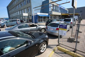 Dar neįvestas taršos mokestis automobilių rinkoje padarė tai, ko nebuvo 10 metų