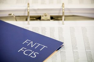 FNTT: Klaipėdos autoserviso vadovas įtariamas mokesčių slėpimu ir algų vokeliuose mokėjimu