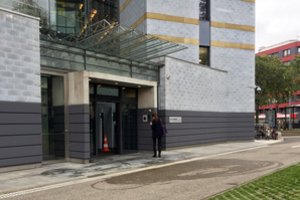 Vyras padegė save prie JT pabėgėlių reikalų valdybos Ženevoje