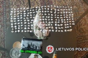 Užsidirbęs pinigų iš prekybos narkotikais, vyrukas išsinuomojo gražų butą