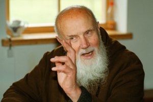 Tėvą Stanislovą siekia paskelbti šventuoju