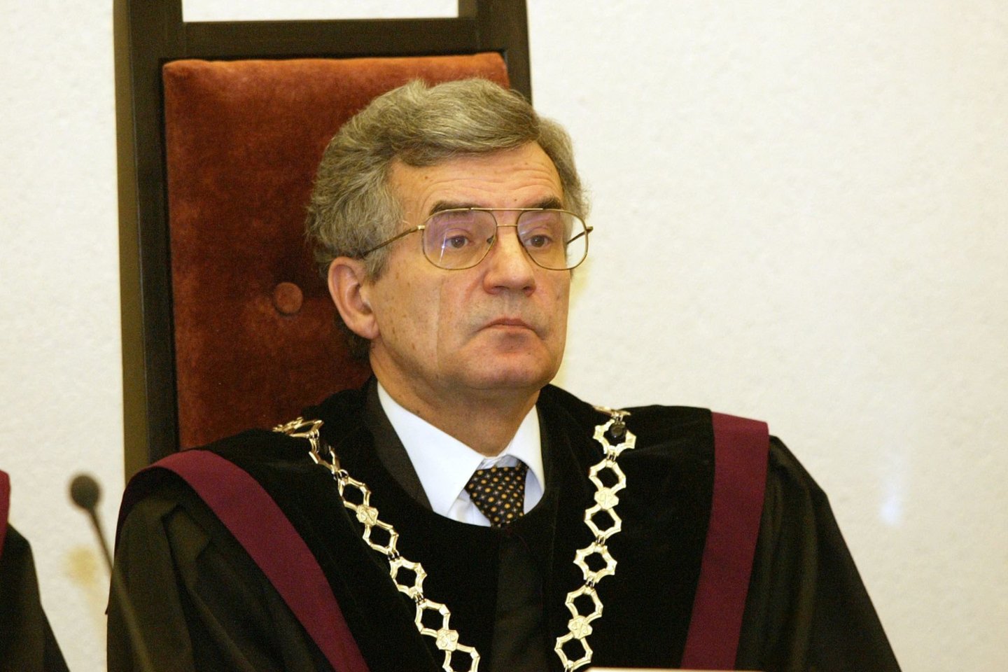 Z.Namavičius 2002-2011 metais buvo Konstitucinio Teismo teisėjas.
