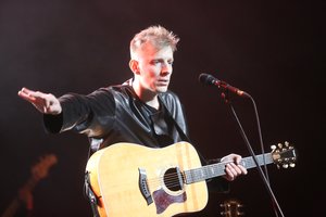 Koncertams besirengiantis S. Prūsaitis pristato titulinę albumo dainą