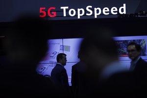 NATO sąjungininkės tariasi dėl 5G ryšio saugumo didinimo