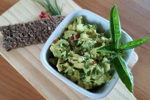 Kiaušinių ir avokadų užtepėlė: nesigailėsite išbandę šį receptą