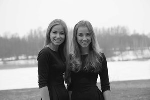 Mergina iš Gižų į nuotykį Kinijoje įtraukė ir savo dvynę seserį