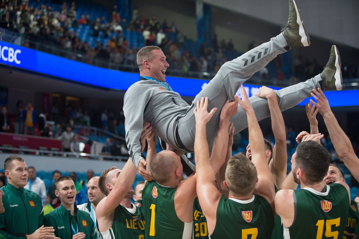 Lietuvos krepšininkai finale įveikė JAV kariškius.<br>A.Pliadžio nuotr.