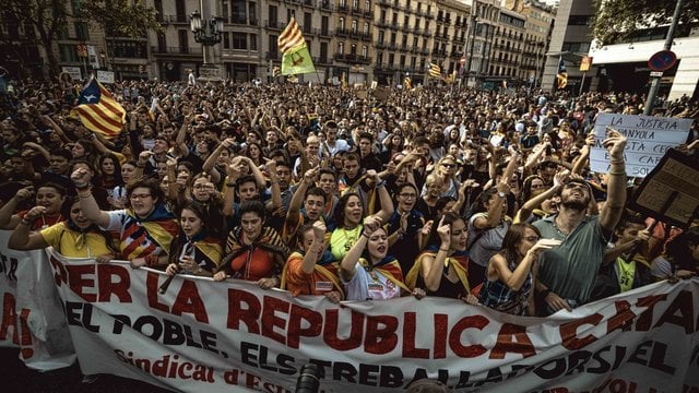 Taikios eitynės Barselonoje netruko virsti riaušėmis