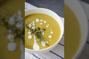 Pirmadieniui be mėsos – kreminė daržovių sriuba