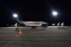 Į Žemę sugrįžo paslaptingasis erdvėlaivis