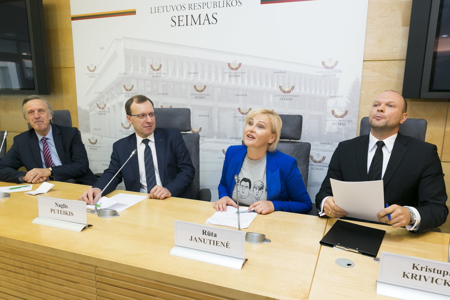 Centro partija prieš būsimus Seimo rinkimus prie savo pavadinimo prisideda žodžius gerovės Lietuva.<br>T.Bauro nuotr.