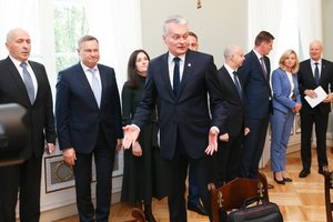 Valdininkus dėl Alytaus gaisro išsikvietęs G. Nausėda paskelbė – žengs penkis svarbius žingsnius