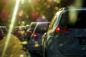 Vėlinės artėja: spūstis keliuose galime sumažinti pasidaliję automobiliu