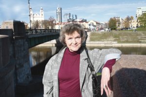 Vėžiu susirgusi rašytoja pastebi negailestingą tendenciją: prieš 30 metų gydytojų ištarti žodžiai – pasitvirtino