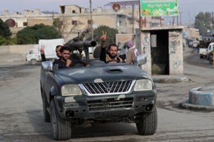 Turkija žada greitai pradėti bendrą patruliavimą su Rusija Sirijos pasienyje