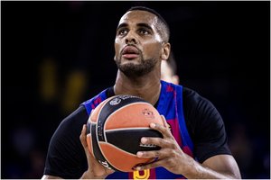 „Barcelona“ laimėjo ispaniškąjį Eurolygos derbį prieš „Valencia“ ekipą ir tapo vienvalde lydere