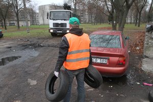 Vairuotojams – žinia dėl nebenaudojamų padangų: galioja 4 taisyklės