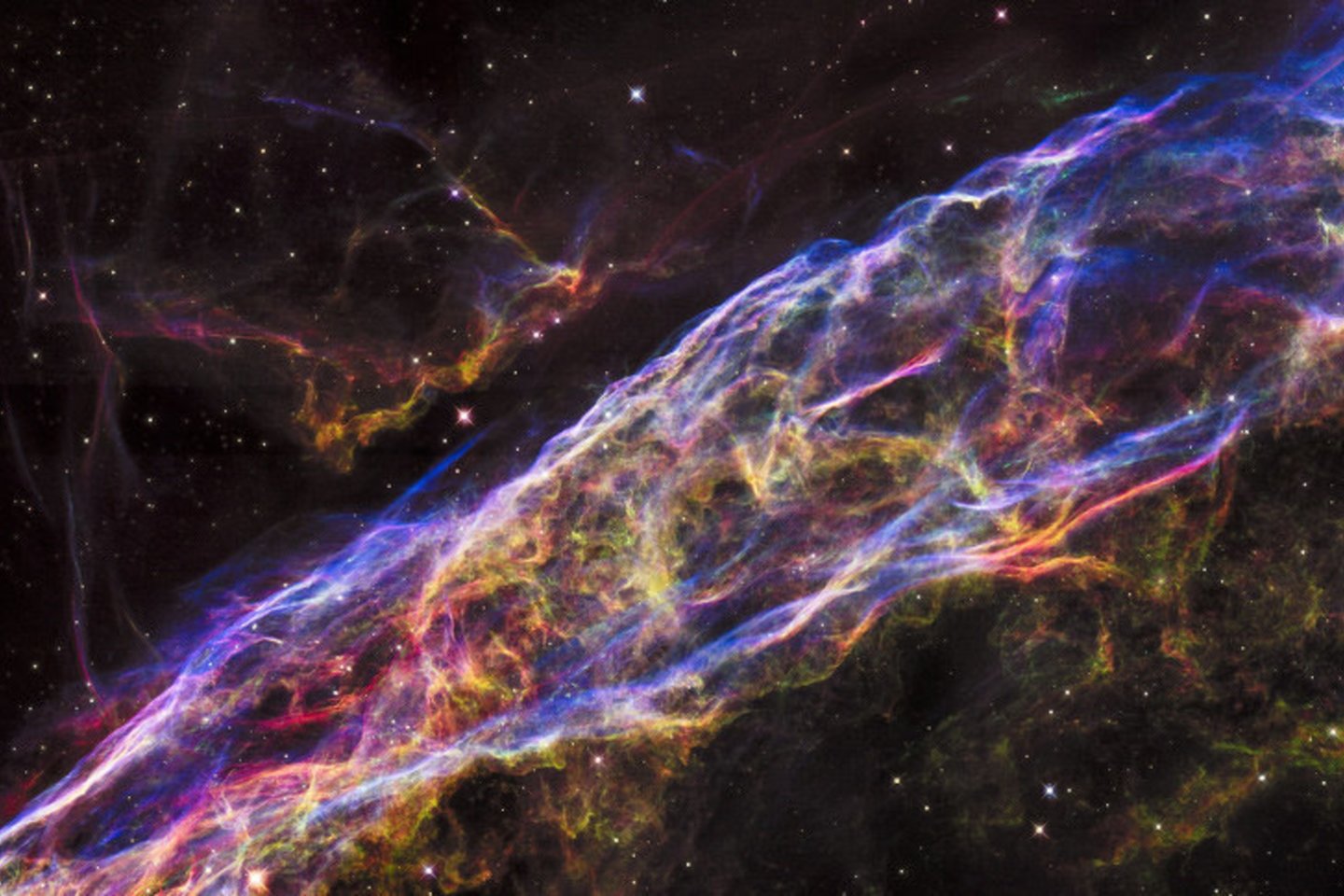 Tinklo ūkas susidarė sprogus supernovai ir yra toks didelis, kad nepaisant to, jog yra neįtikėtinai toli – Žemėje jis matomas vis tiek 5 kartus didesnis už pilnatį. <br>NASA nuotr. 