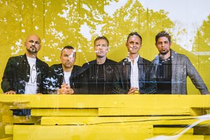 „Daddy Was A Milkman“ ir „BrainStorm“ pristato bendrą dainą ir vaizdo klipą