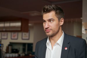 Ledo ritulio žvaigždė Dainius Zubrus iš rinktinės trauktis dar neplanuoja