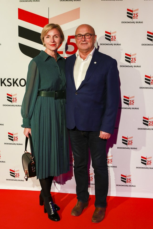Kauno miesto meras Visvaldas Matijošaitis su drauge Loreta Stonkiene.<br> G.Bitvinsko nuotr.