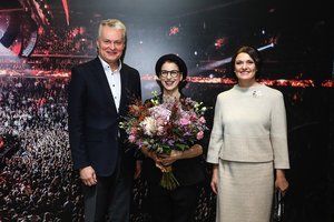 Užburiančiame A. Grigorian koncerte – ir G. Nausėda su D. Nausėdiene