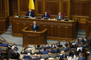 Ukraina prašo NATO suteikti jai išplėstinių galimybių partnerystės dalyvės statusą