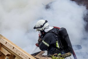 Ugniagesių mokyklos vadovas: gaisras Alytuje kursantams buvo labai gera praktika