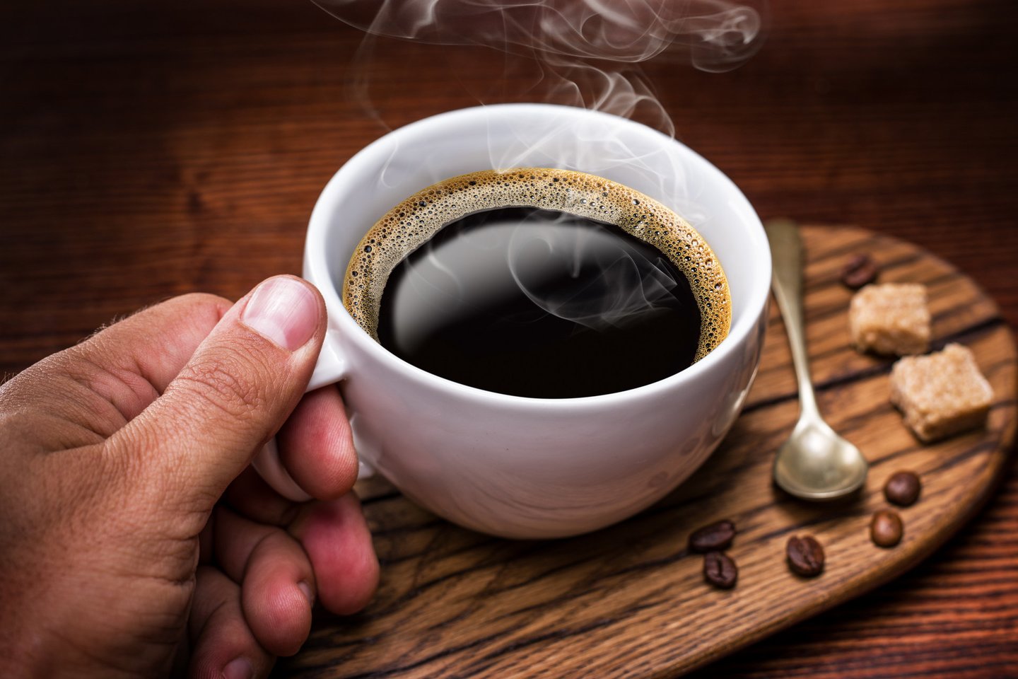 Kava padeda sumažinti mūsų gyvenimo būdo daromą žalą žarnyno mikroflorai.<br> 123rf nuotr.