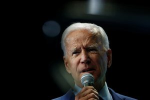 J. Bidenas: „D. Trumpas neturi jokio JAV užsienio politikos kurso“