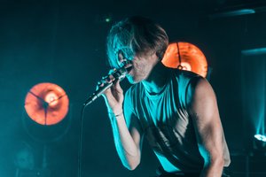 Gabrielius Vagelis pristatė savo debiutinį albumą: Vilniaus publika dainavo kartu