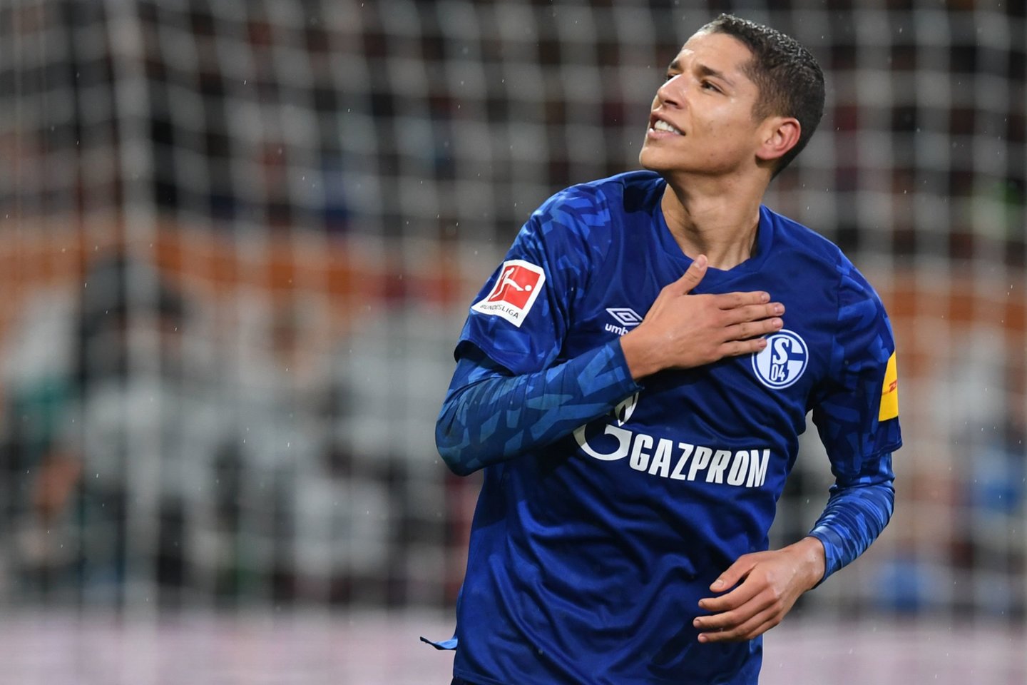 „Schalke“ iškovojo pergalę Augsburge.<br>AFP/Scanpix nuotr. 