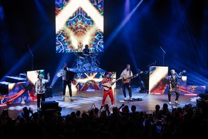 Koncertų turą pradėję „Antikvariniai Kašpirovskio dantys“ sulaukė ir žiūrovų iš Lenkijos