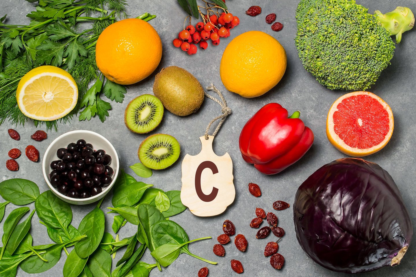  Vitamino C yra daugybėje vaisių ir daržovių.<br> 123rf nuotr.